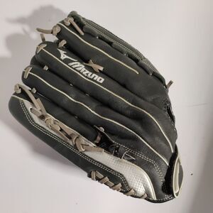 Mizuno GPM-1404 14” Women’s Premier Fast-Pitch Softball Glove Right Hand Throw